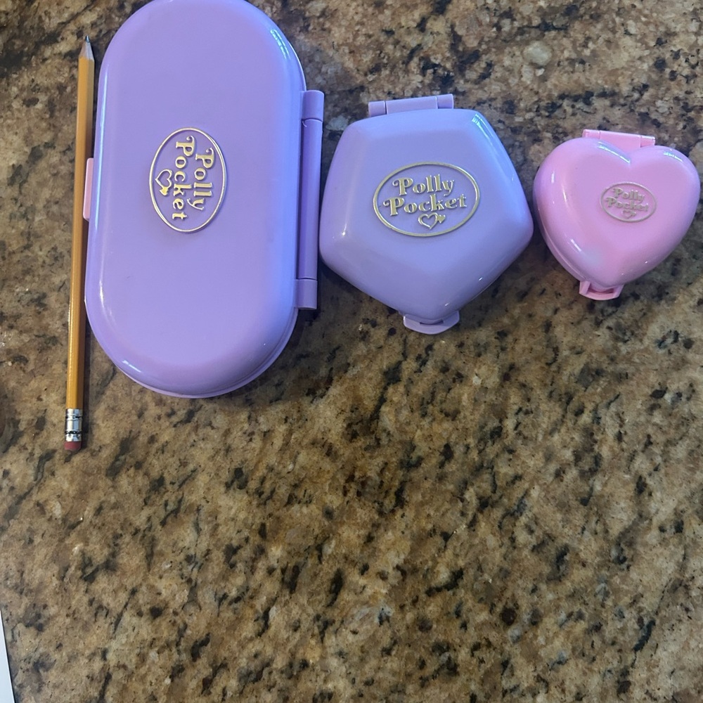 Polly Pocket Purple and Pink Compact Set
